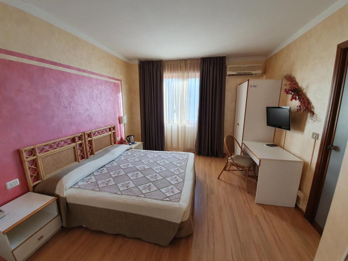 Hotel Le Pageot 아오스타 외부 사진