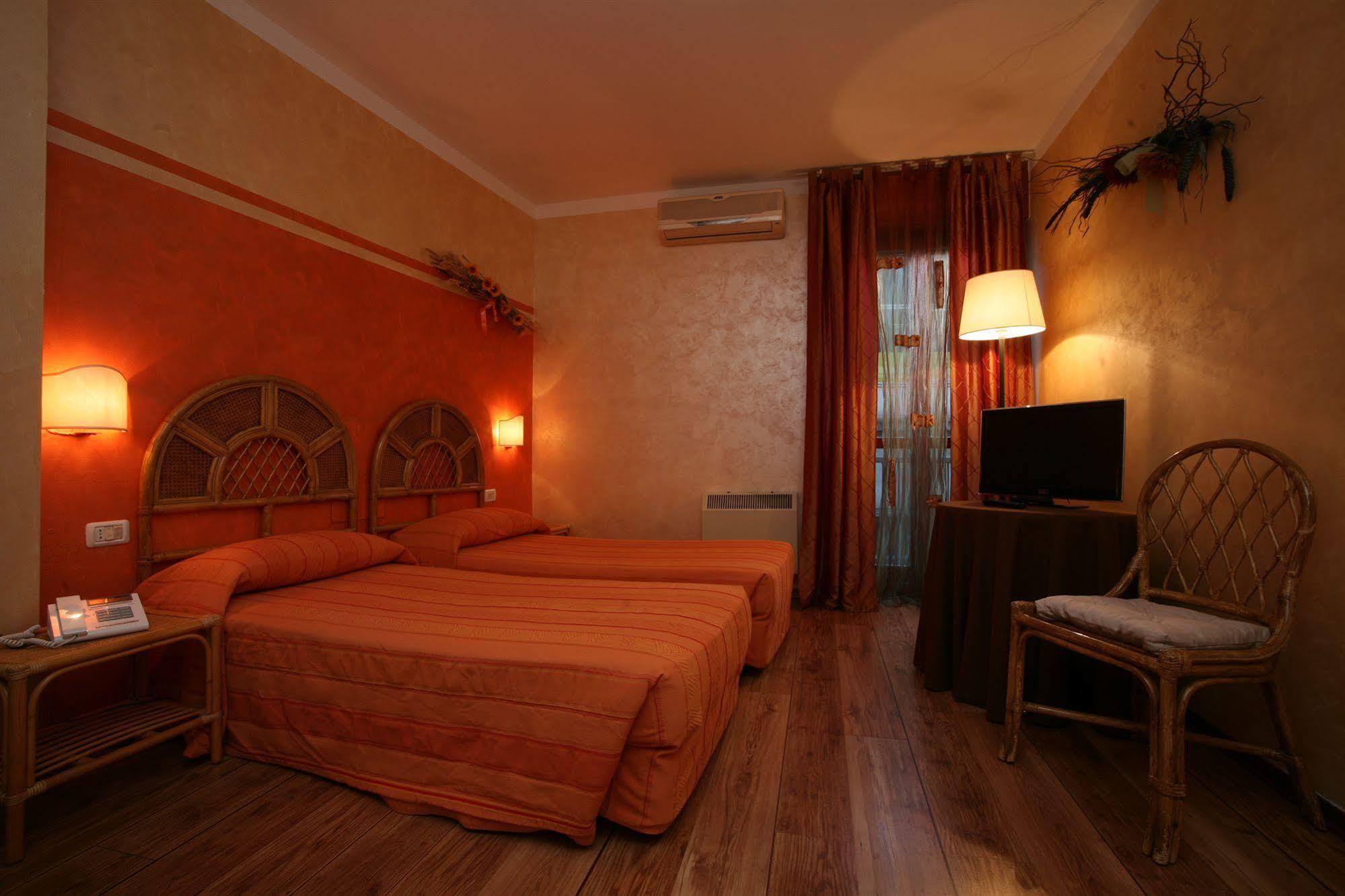 Hotel Le Pageot 아오스타 외부 사진